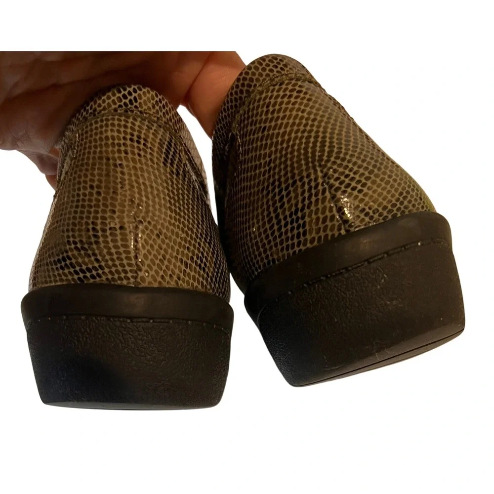 Clarks‎ Collection Women Snakeskin Loafer Flats Comfort Shoes